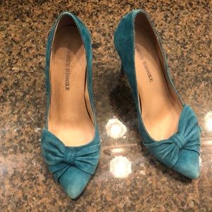 Audrey BrOOkE Teal Suede high heels
